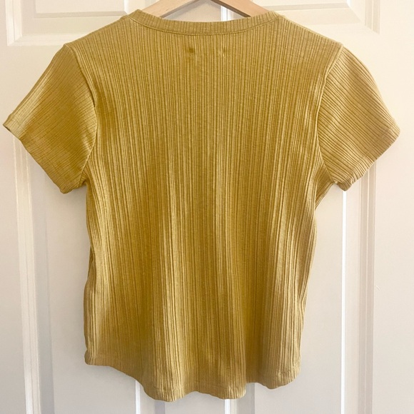 Madewell Womens Ribbed Button Front Top Mustard Yellow Short Sleeve Size Small - Picture 2 of 4